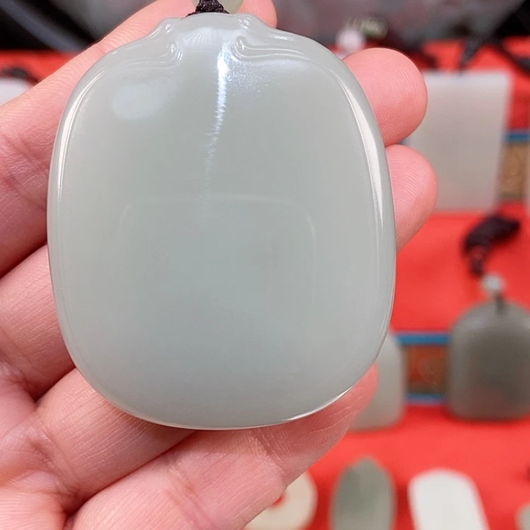 【闪购商品】颈饰未镶嵌和田玉