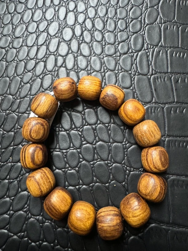 A168号链接木质手串