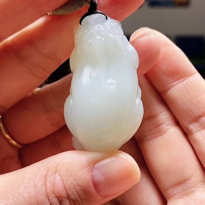 【闪购商品】颈饰未镶嵌和田玉