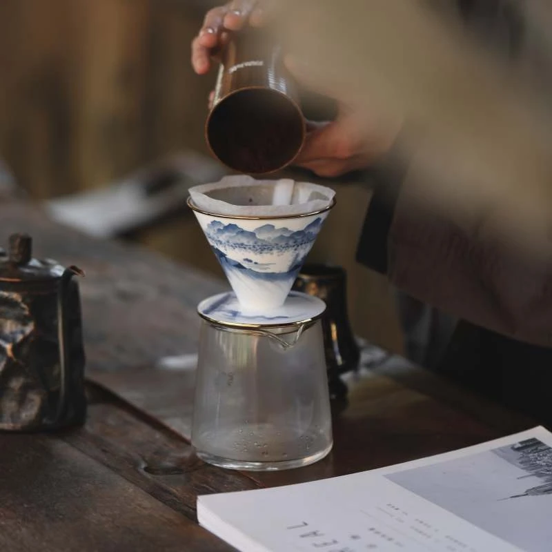 【斋居】弥云斋-晴岚·青花康熙山水镀钛咖啡滤杯（弥云S0301）