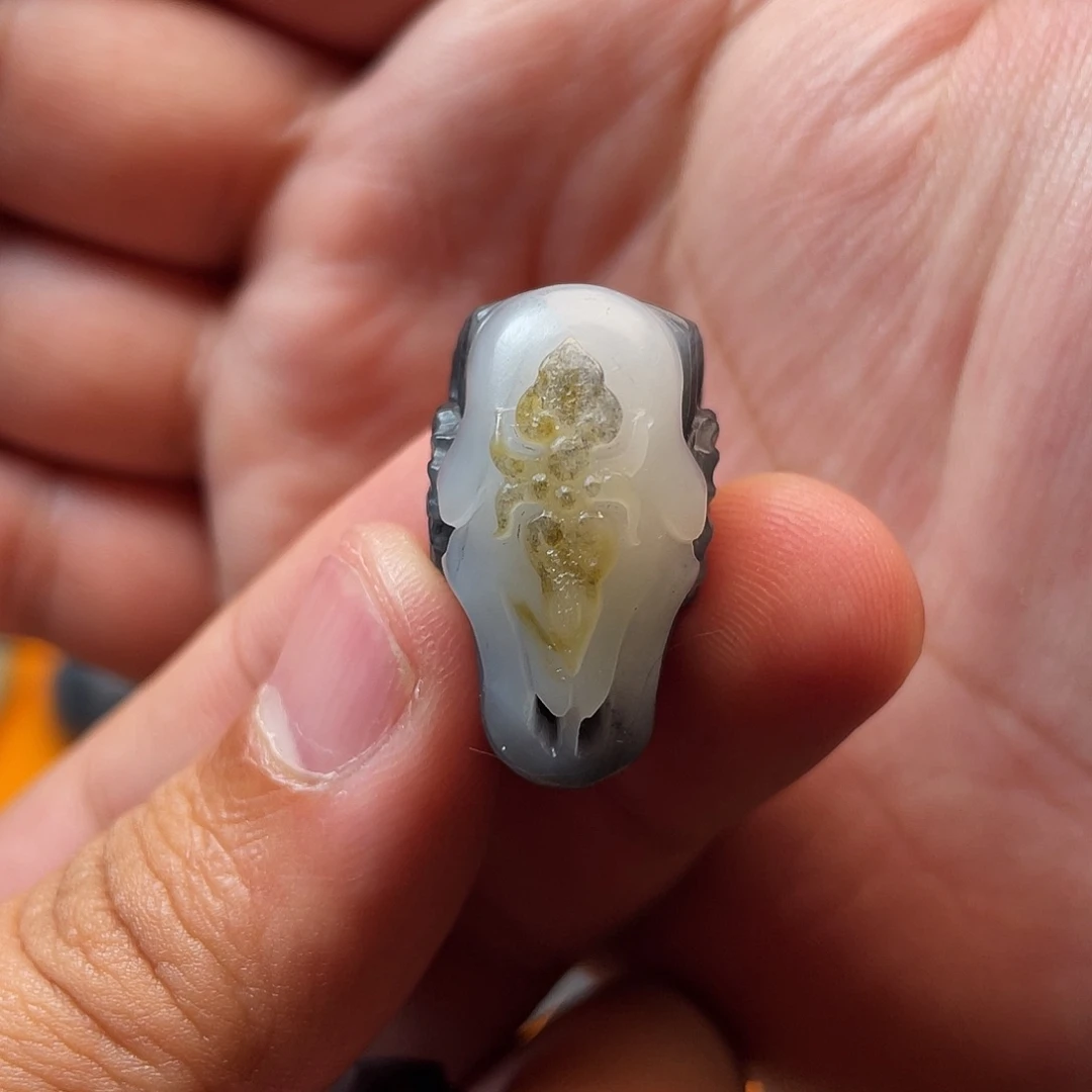 大***圣和田玉未镶嵌挂件