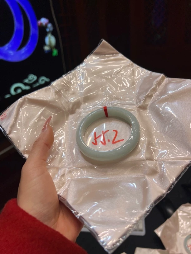 缅甸天然翡翠A货手镯55.2