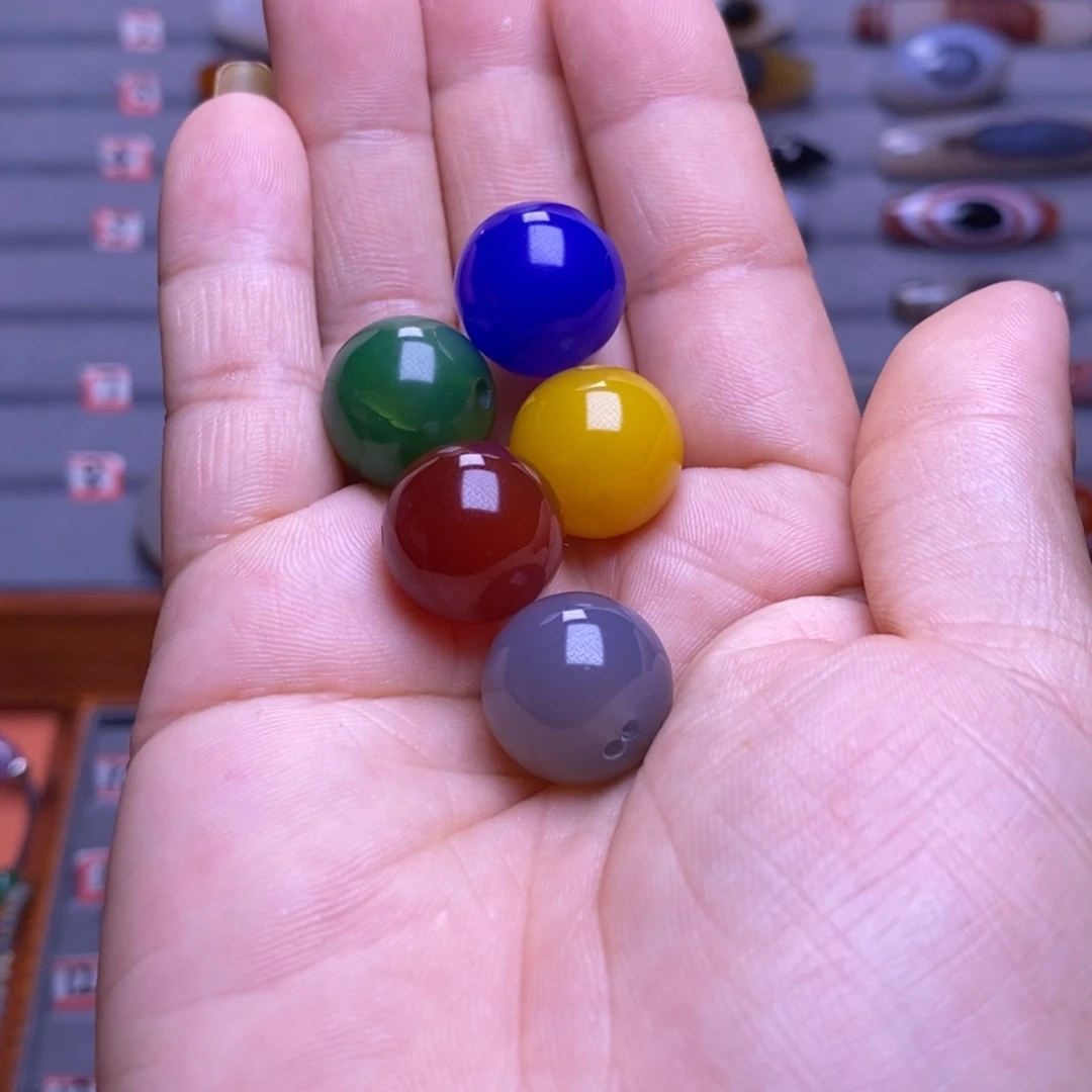 昭***哥玛瑙/玉髓颈饰未镶嵌