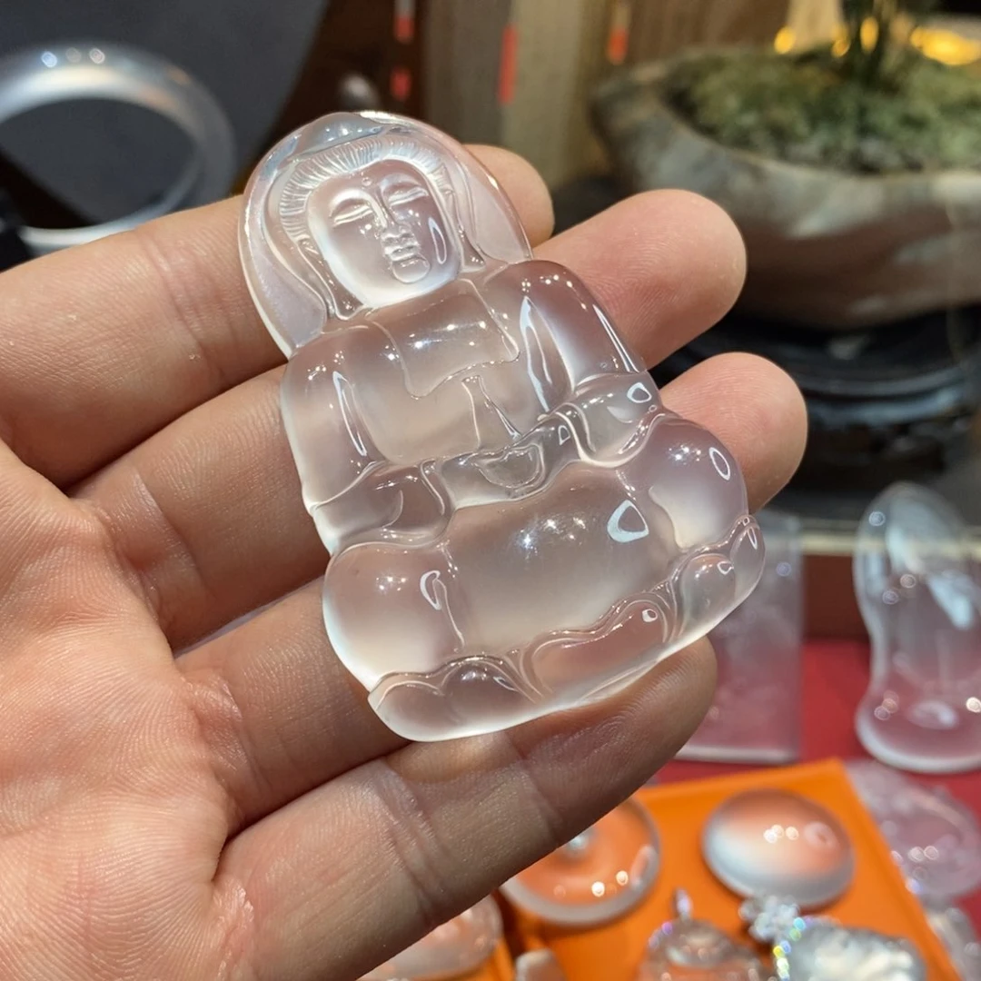 石英质玉颈饰未镶嵌老***林