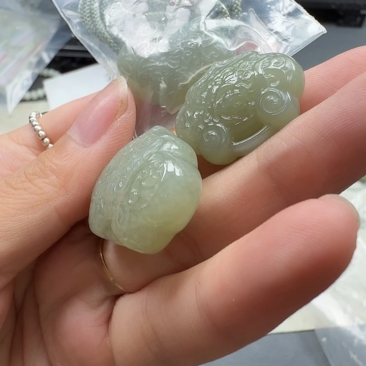 和田玉未镶嵌颈饰26