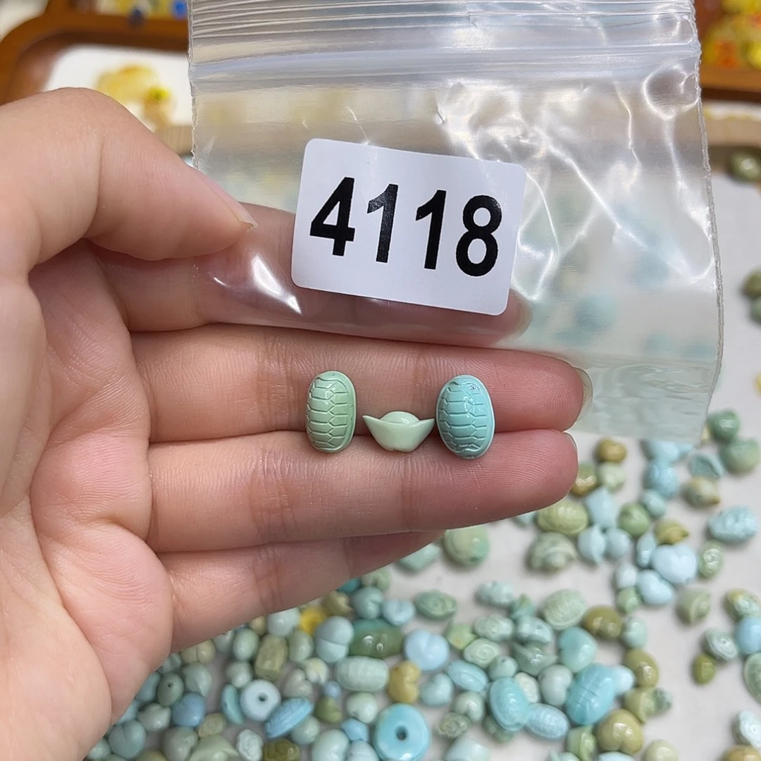 安***洛绿松石未镶嵌珠宝奇石