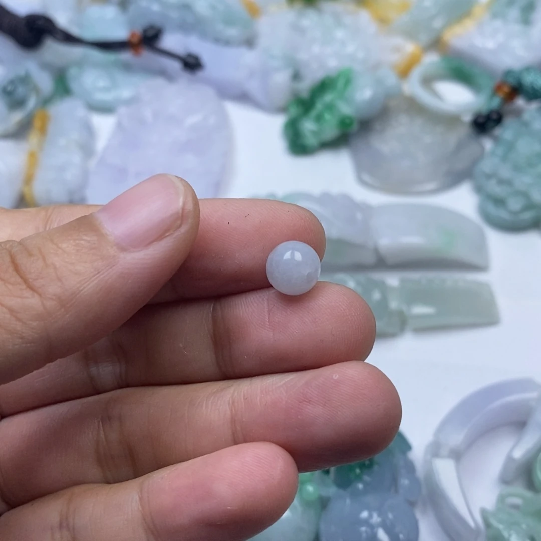 颈饰未镶嵌翡翠朱*其翡翠