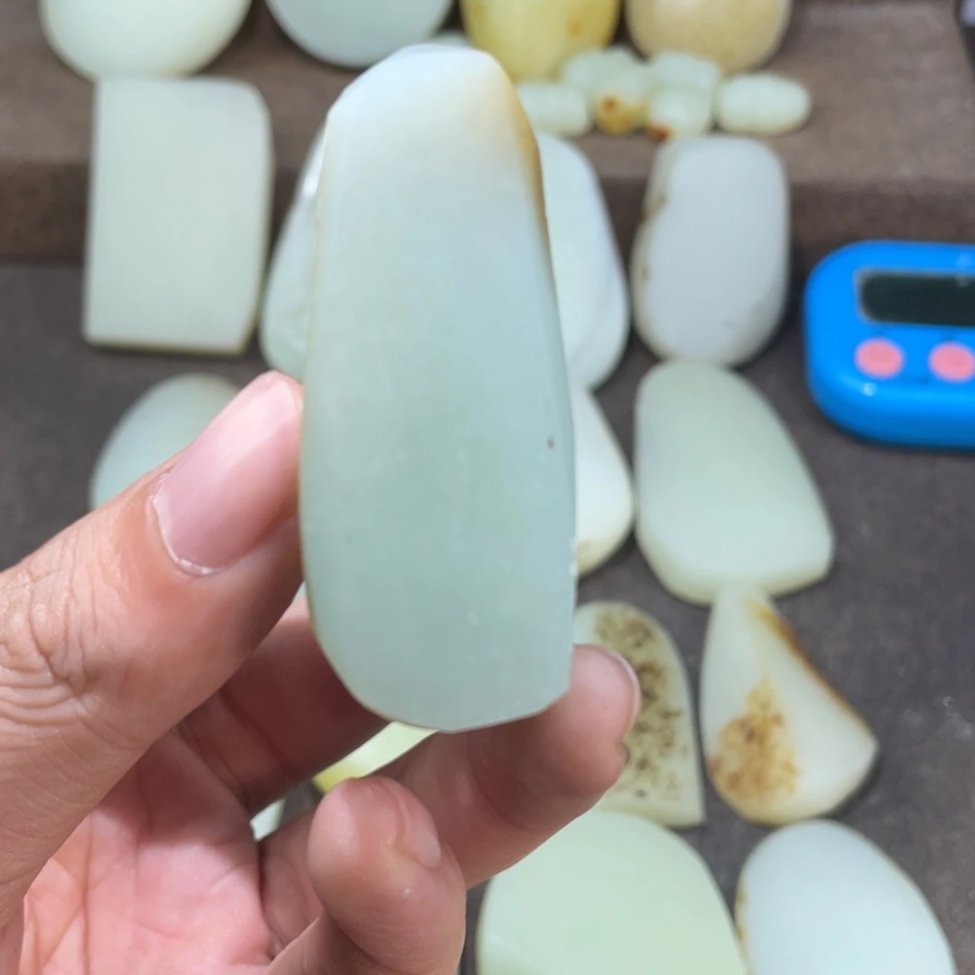 成***成定制和田玉未镶嵌挂件