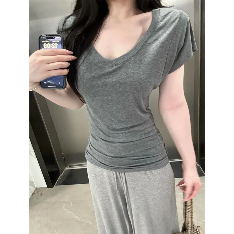 韩版街头isn风正肩洋气短袖t恤女夏季修身显瘦百搭V领基础款上衣