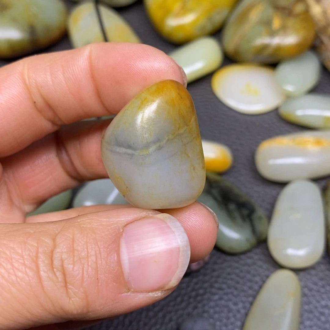 和田玉挂件^_^未镶嵌