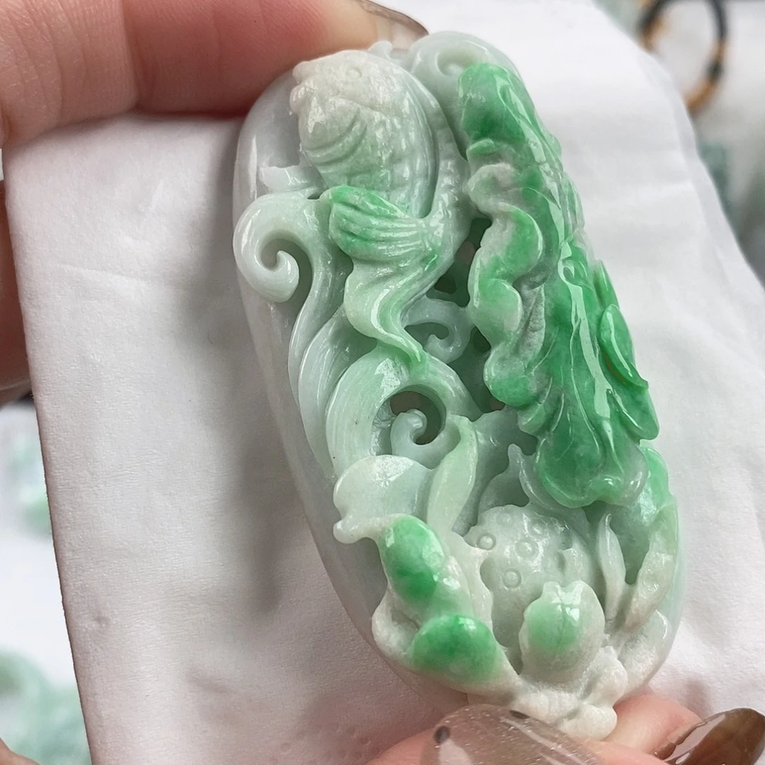 翡翠未镶嵌颈饰翡翠