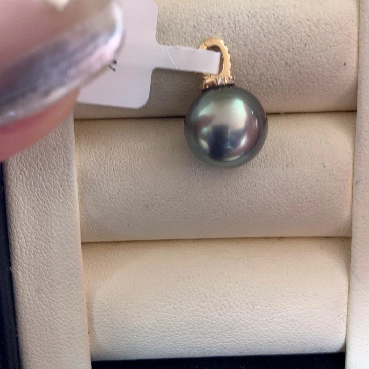 颈饰18K金镶嵌海水珍珠