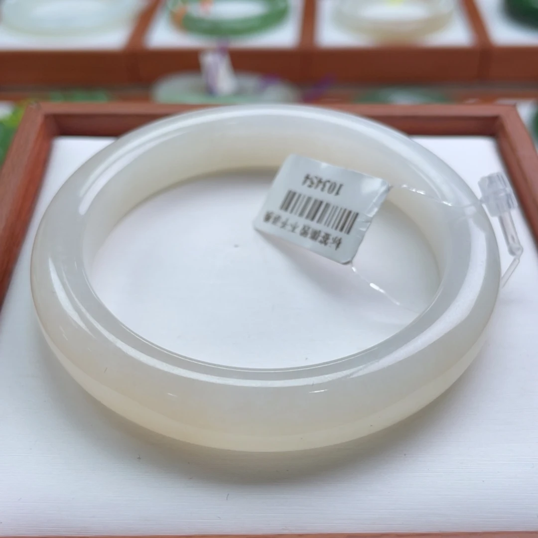 【闪购商品】未镶嵌手镯和田玉5 55/56 冰冰粉白