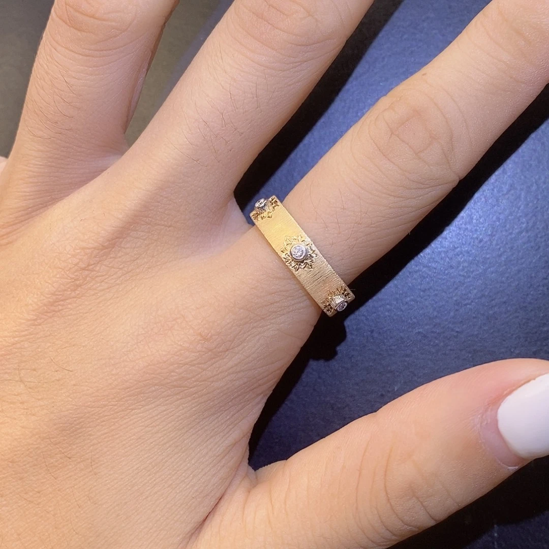 戒指/指环钻石18K金镶嵌拉丝钻戒