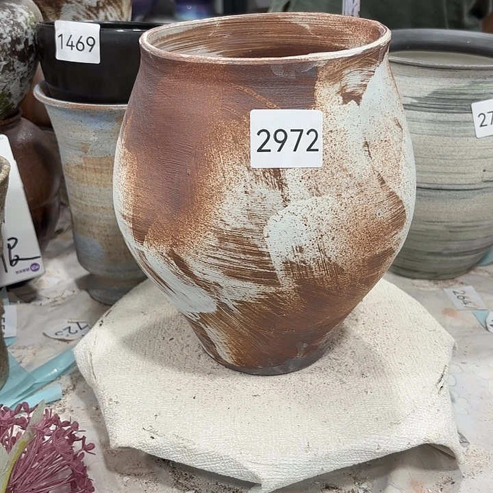 摆件高22，口13，有孔2972