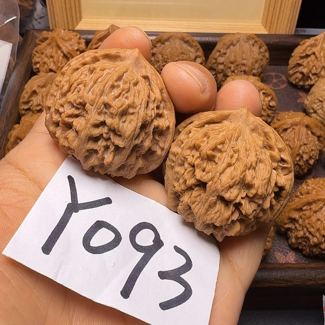 吊坠文玩核桃40尺霞云岭