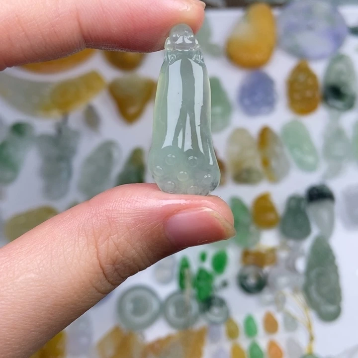 定制翡翠未镶嵌莲蓬