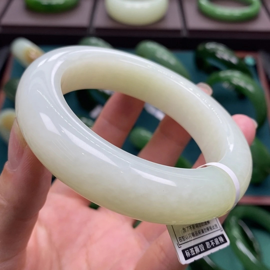 和田玉未镶嵌手镯5758