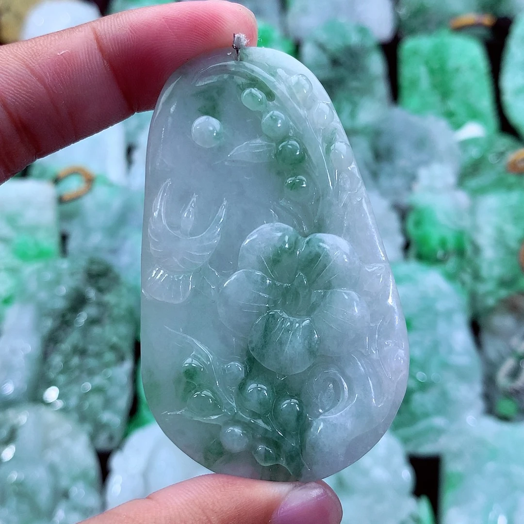 吊坠(不含链)未镶嵌翡翠