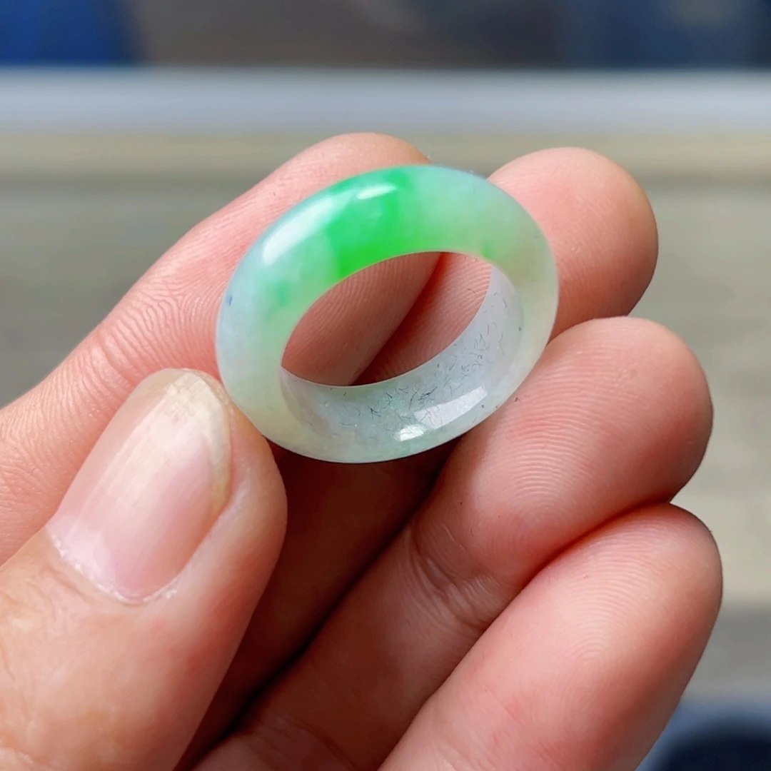 定制翡翠未镶嵌圈口18号