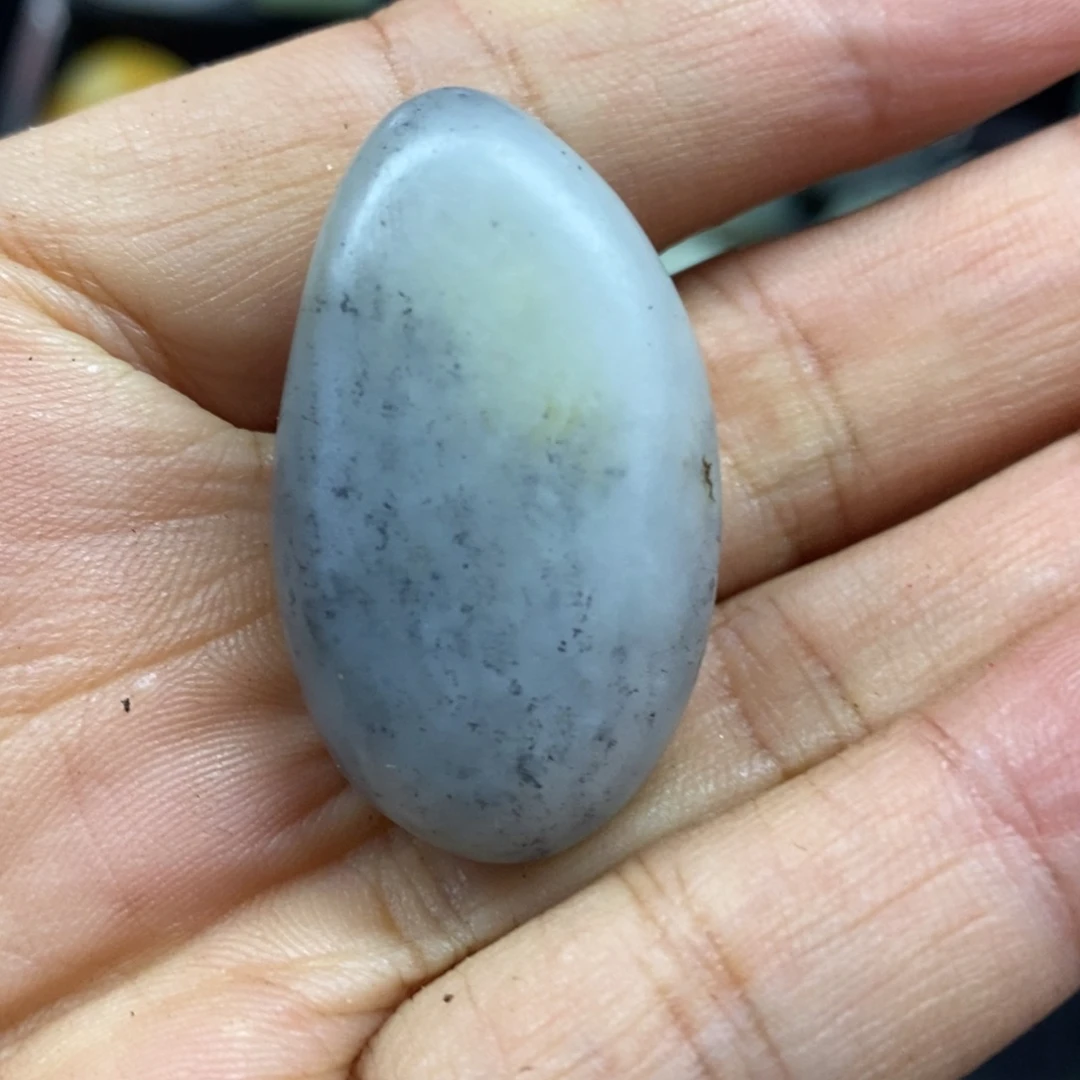 未镶嵌和田玉（子料）摆件