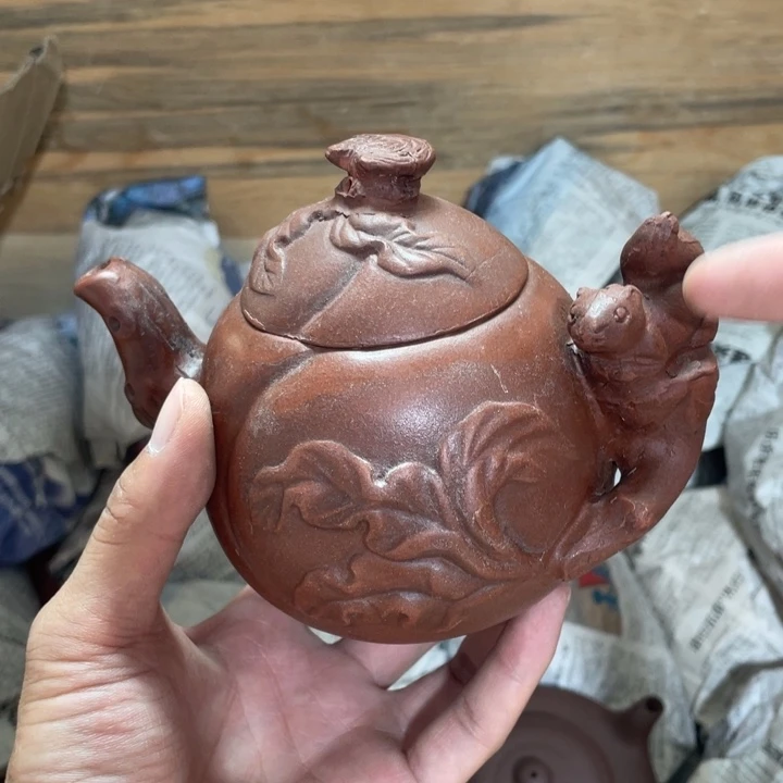 茶壶紫砂老厂紫砂壶一件。