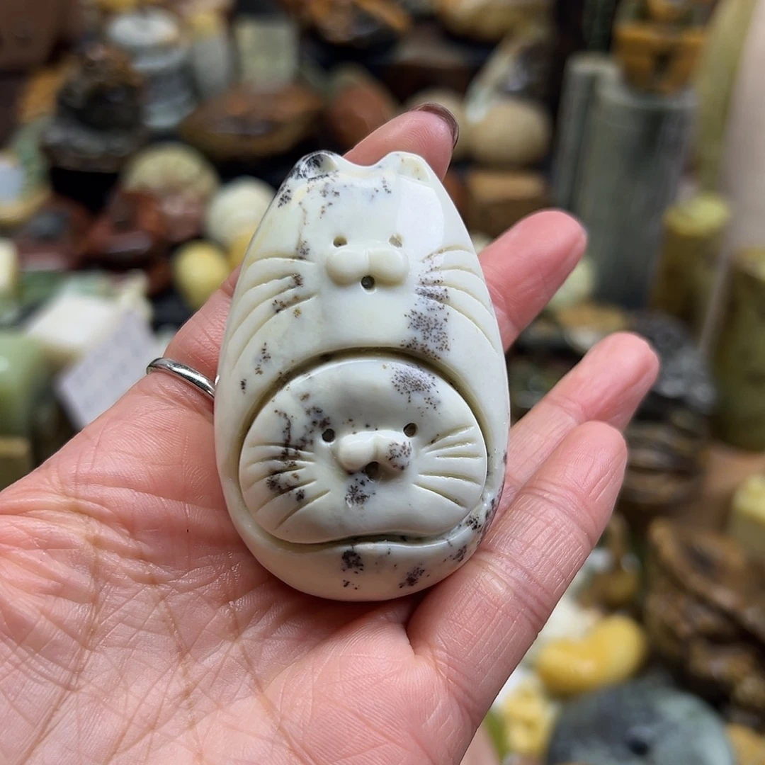 柴***儿岫玉未镶嵌颈饰辽阳水草暴富猫