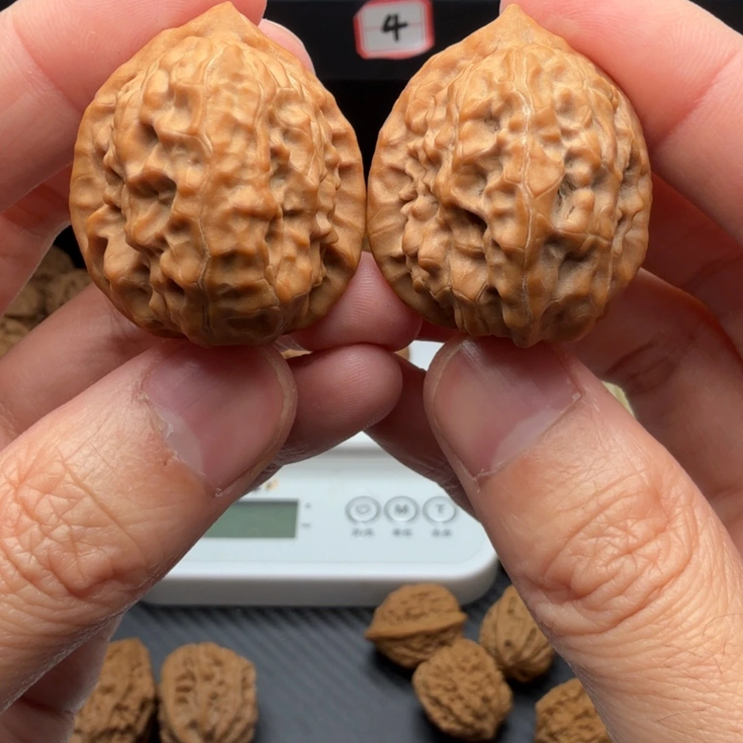 吊坠文玩核桃边30肚34大肚鸡油蜡皮