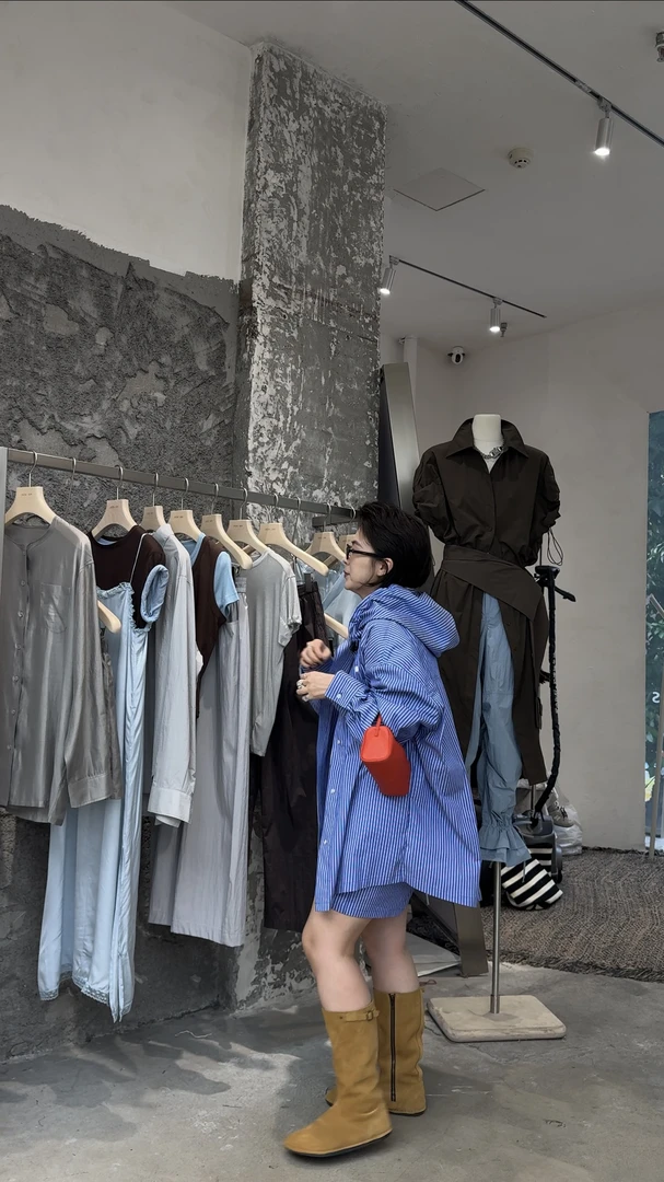 (2530)蓝色条纹简约高级套装