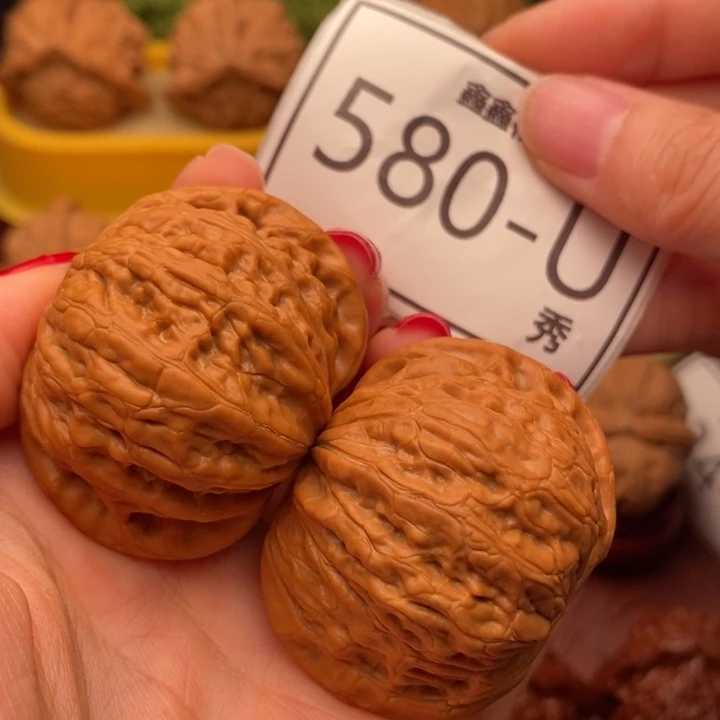 桃核把件铁锤45……