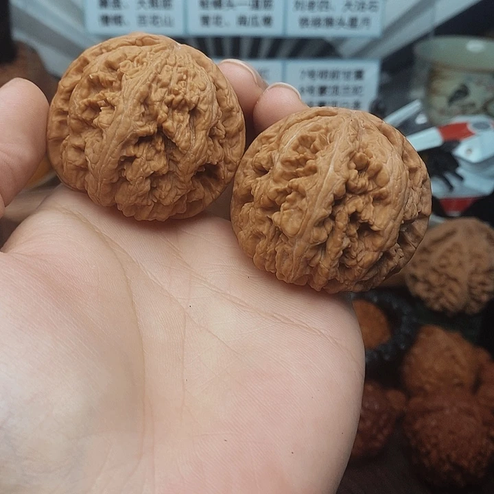 文玩核桃把件44大粗筋357