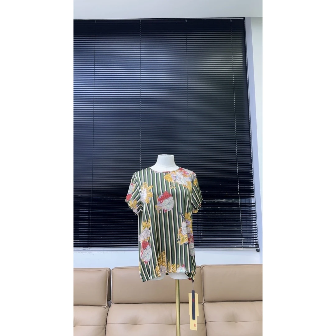 品牌原单梵帛蕊真丝短袖上衣—绿色—22219