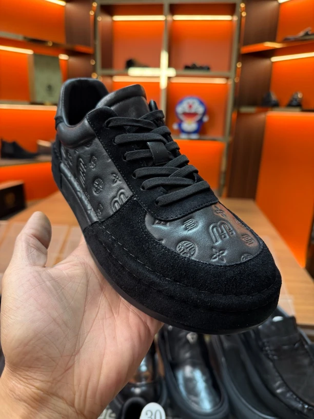 2025春季新款（单鞋）板鞋广州精品男鞋断码休闲鞋真皮头层牛皮