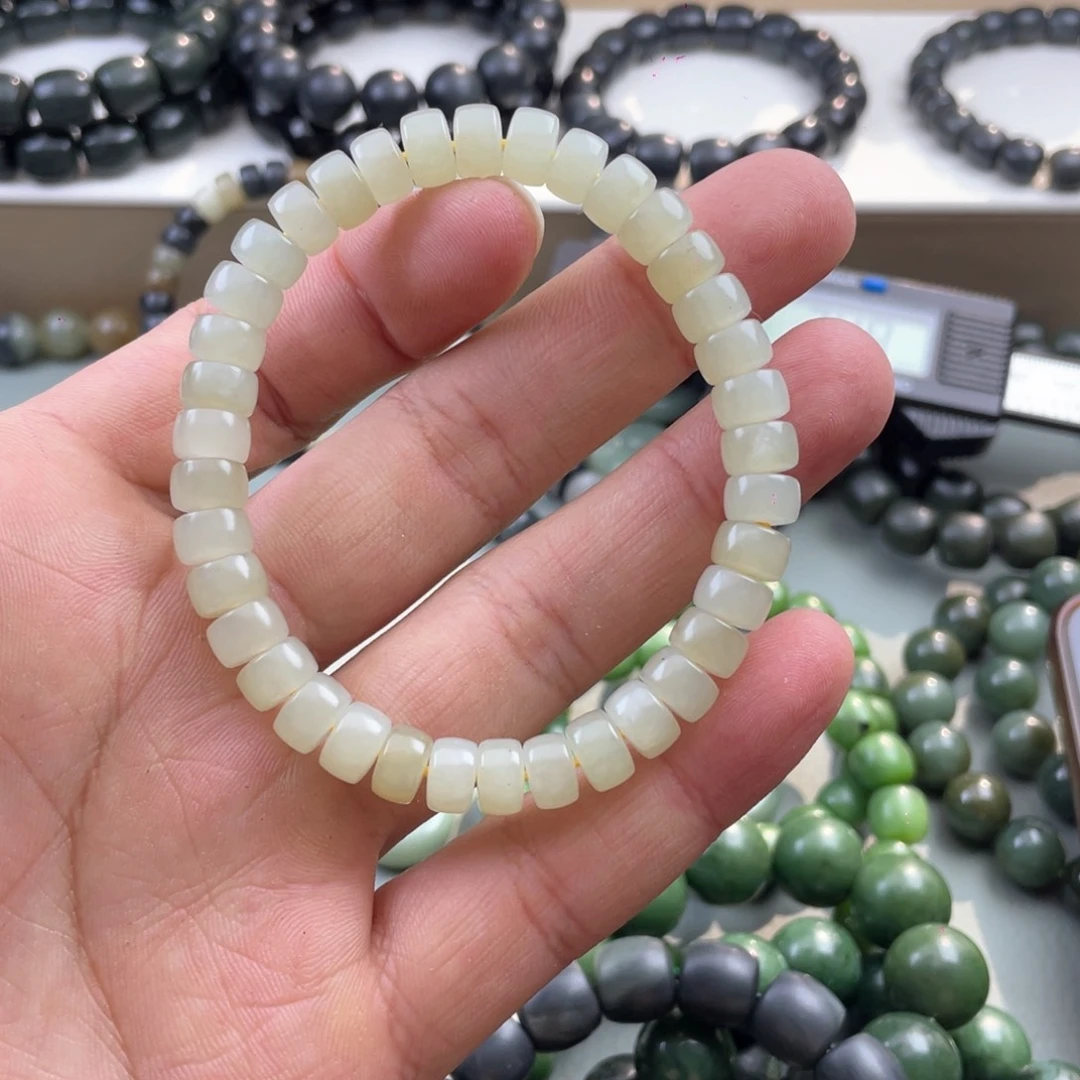 和田玉手串未镶嵌