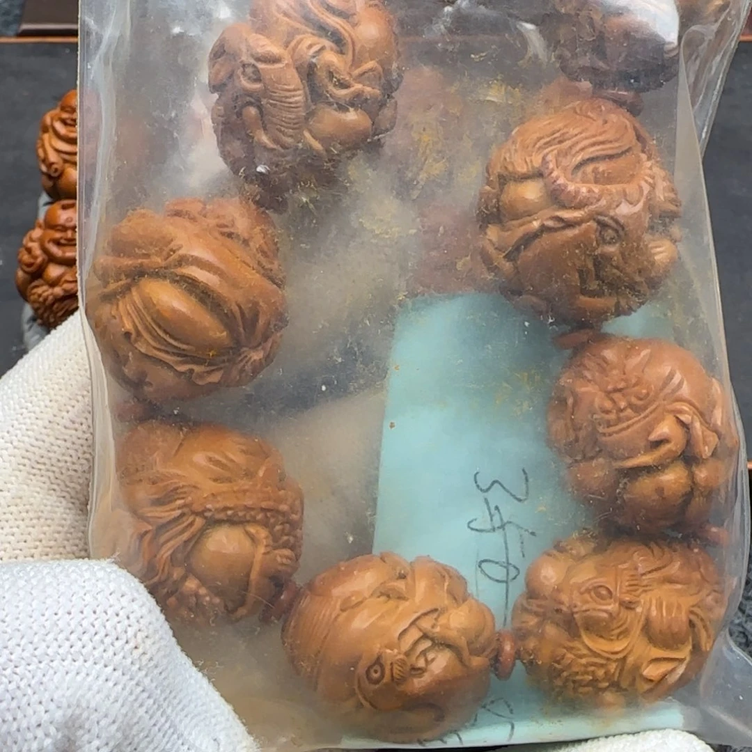 忍***吊坠橄榄核……………………