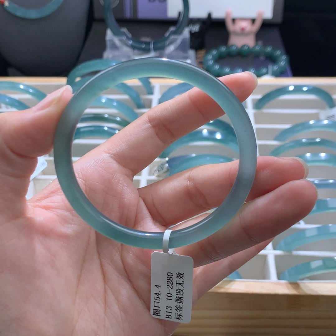 怡***居翡翠未镶嵌手镯纯天然