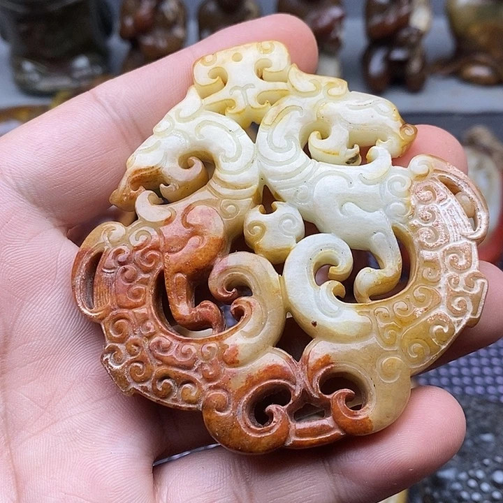 未镶嵌蛇纹石玉颈饰