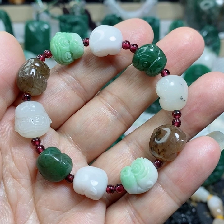 未镶嵌独山玉颈饰