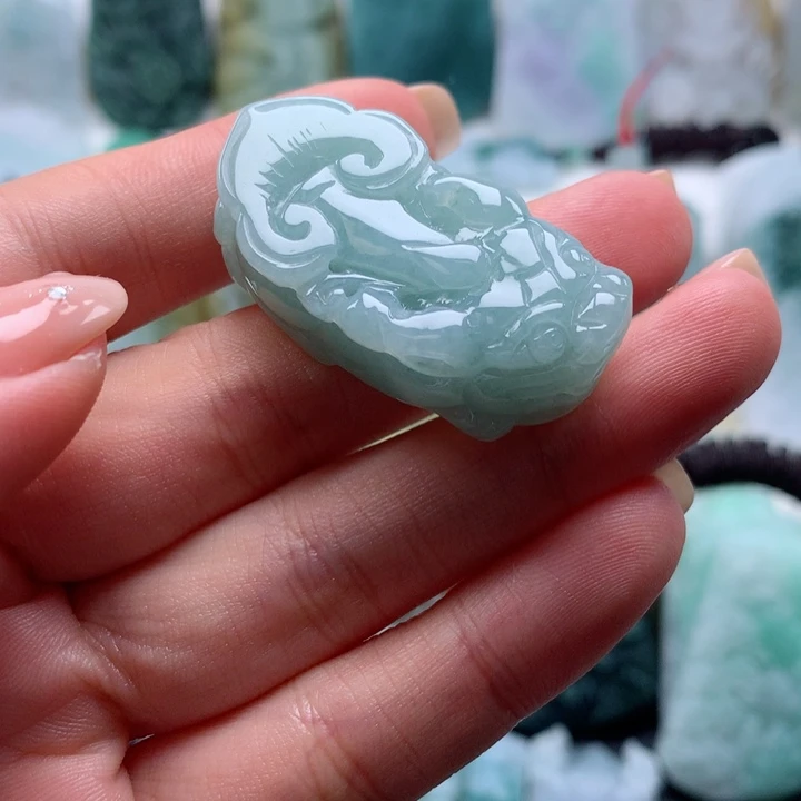 定制翡翠未镶嵌貔貅