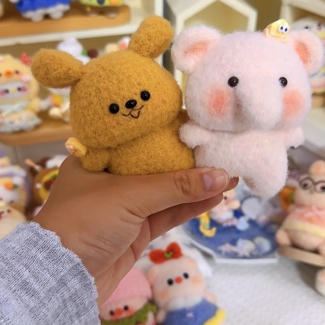 两个小动物摆件2222