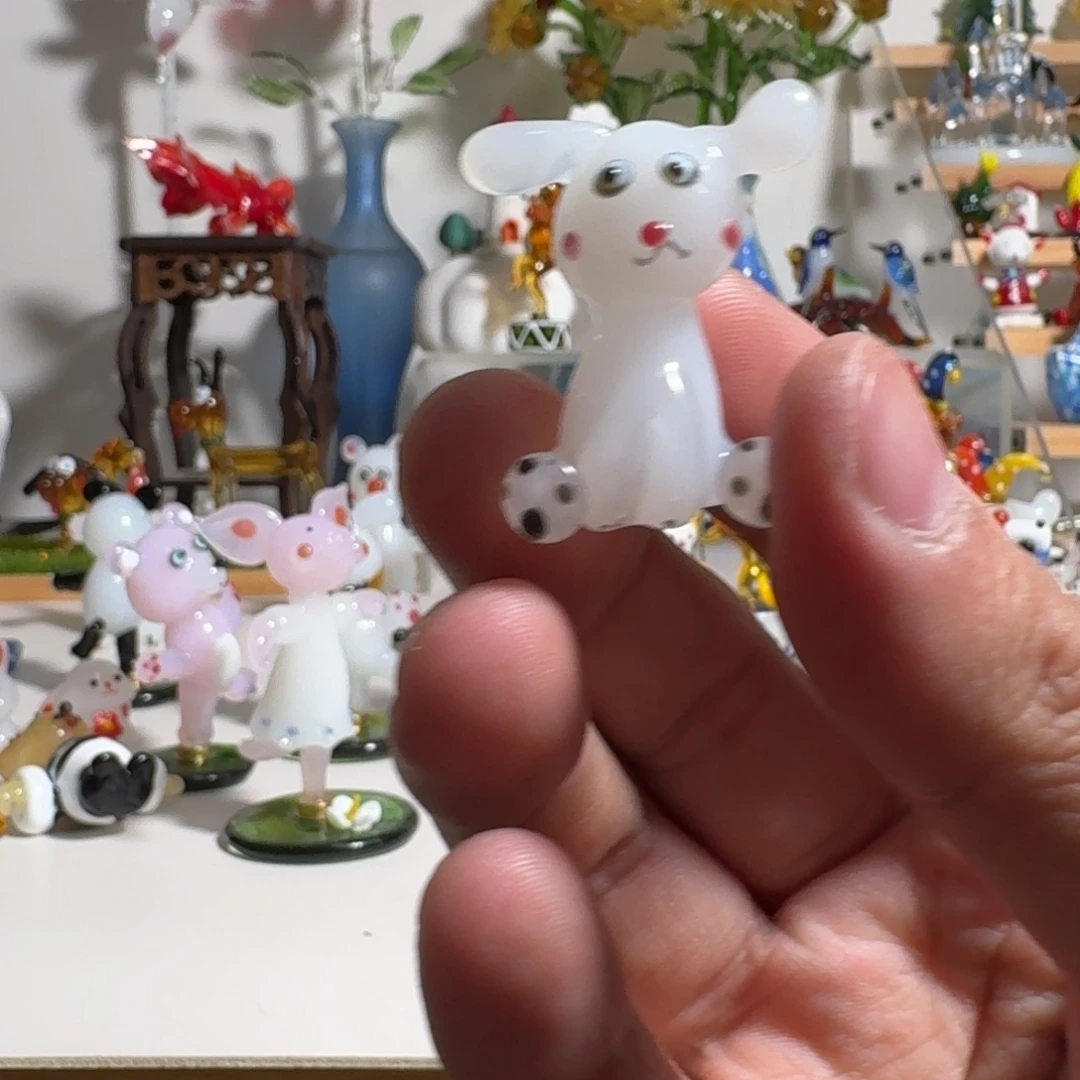 李***嗯琉璃手工艺品小狗狗