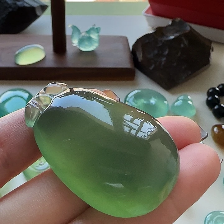 岫玉未镶嵌吊坠(不含链)