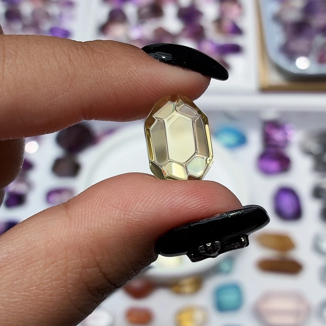 未镶嵌水晶珠宝半成品黄水