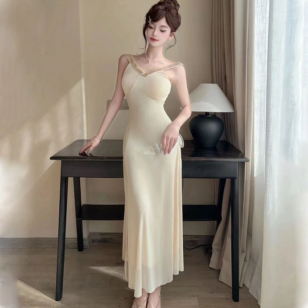 法式设计感亮片吊带连衣裙纯欲风性感夏季气质收腰网纱开叉包臀裙