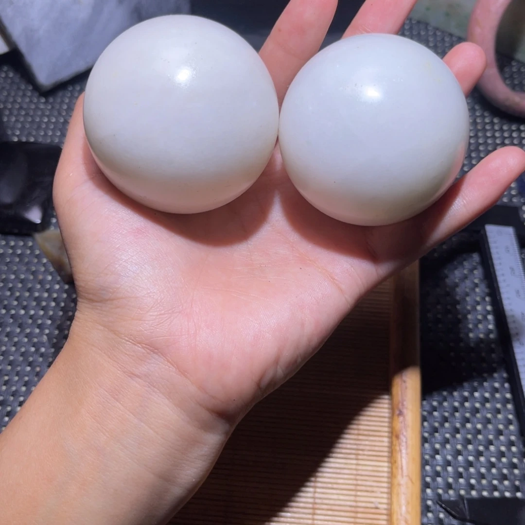 未镶嵌和田玉（子料）挂件