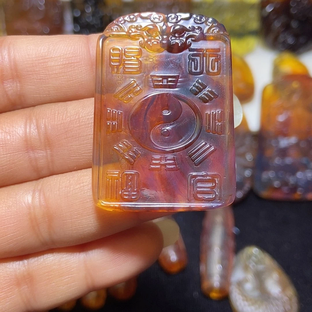 琥珀未镶嵌颈饰缅甸天然琥珀吊坠