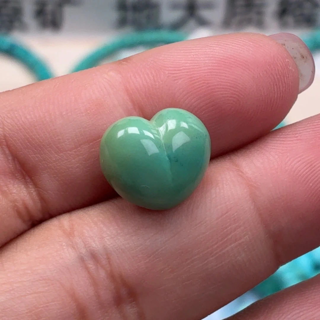 快***哈未镶嵌绿松石珠宝奇石