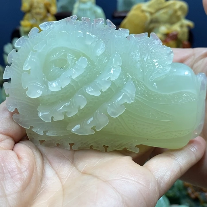 未镶嵌蛇纹石玉珠宝奇石