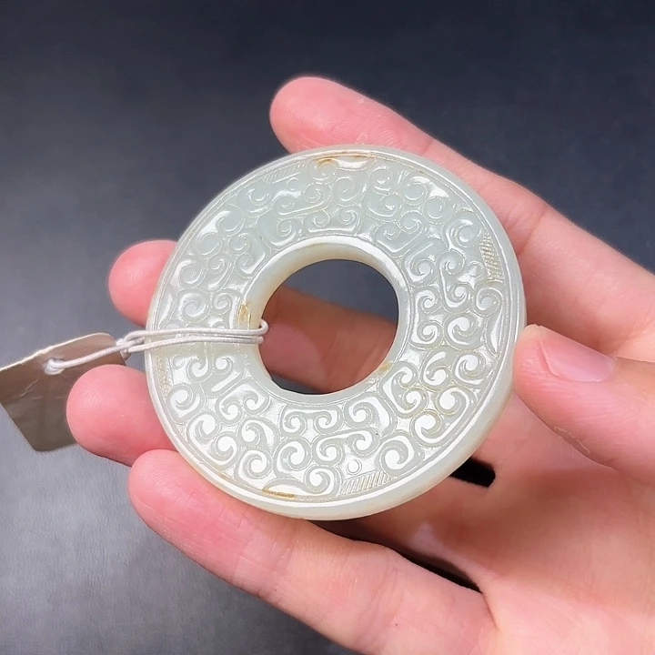 和田玉挂件未镶嵌金**虹