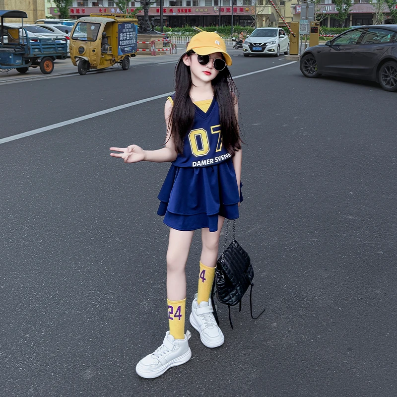 女童2025新款中大童潮酷时尚韩版裤裙洋气运动休闲连帽背心套装潮